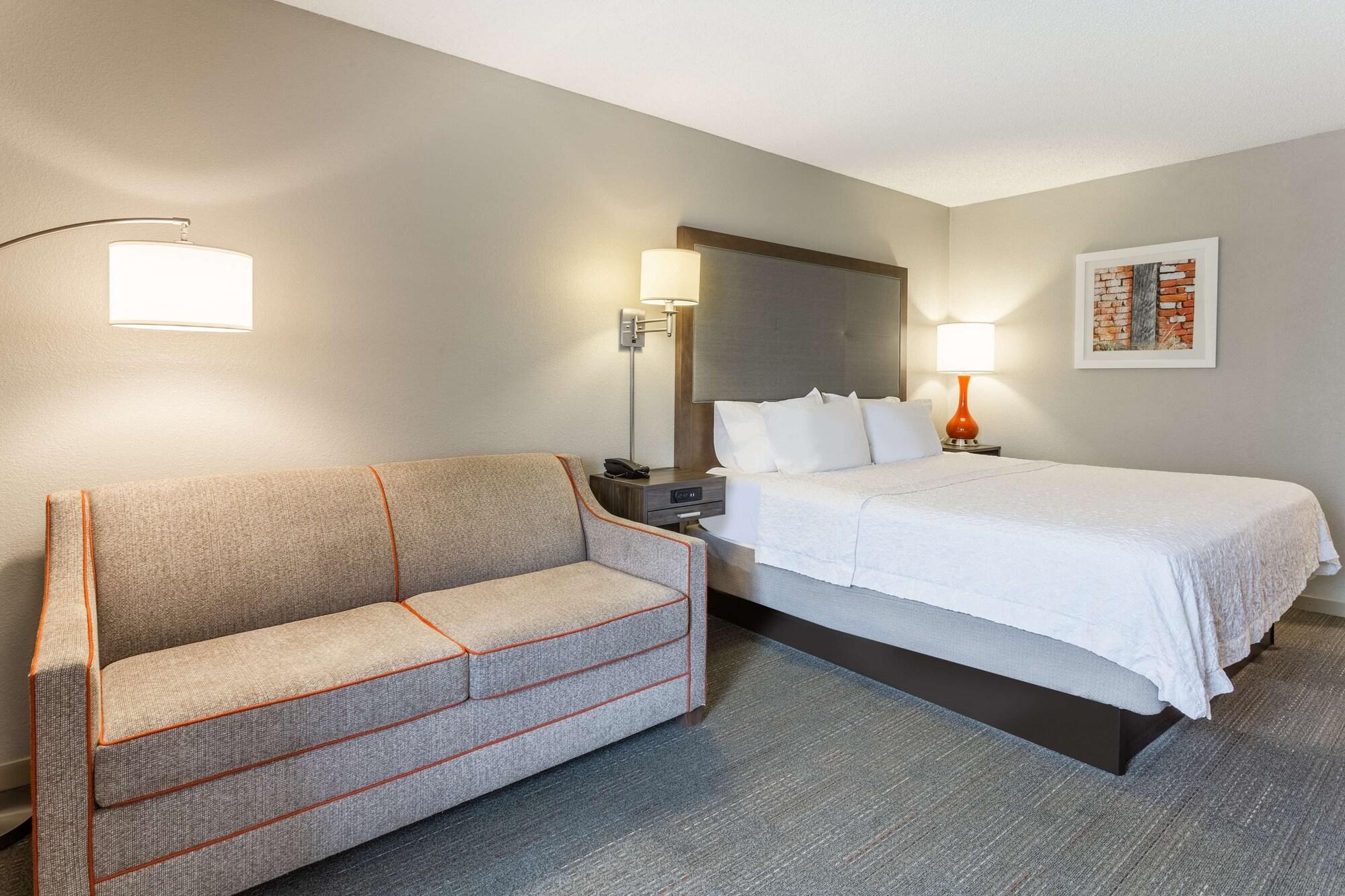 Hampton Inn Eau Claire Exterior photo